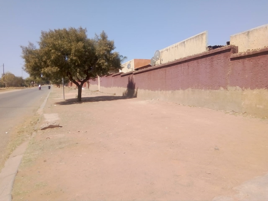 To Let 1 Bedroom Property for Rent in Mabopane North West